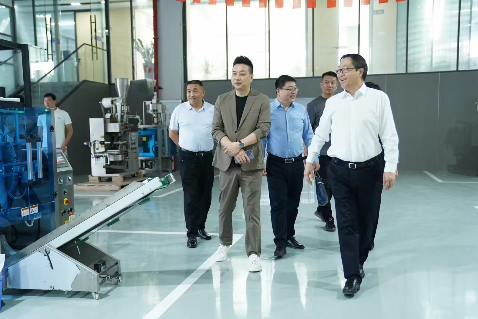 微信图片_20250523165927 微信图片_20250523165927